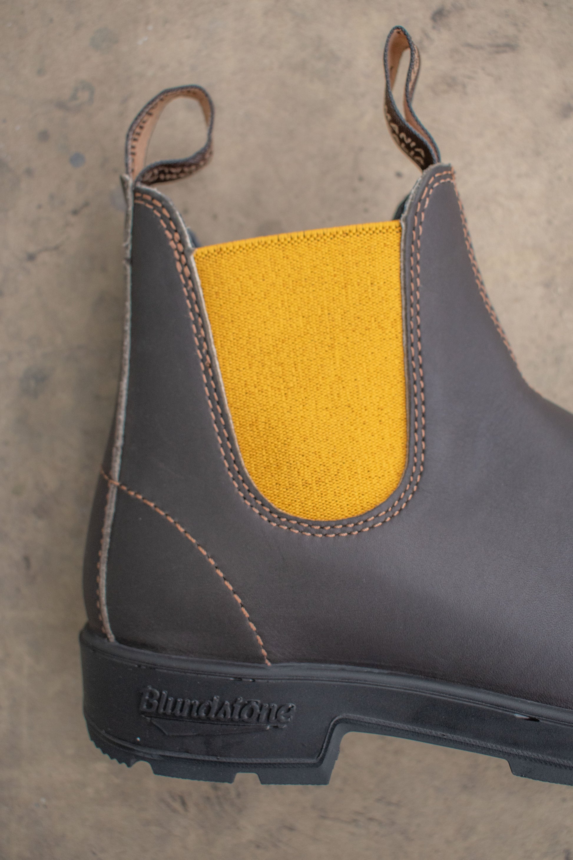 Blundstone 1919 Brown Leather with Mustard Elastic Boots