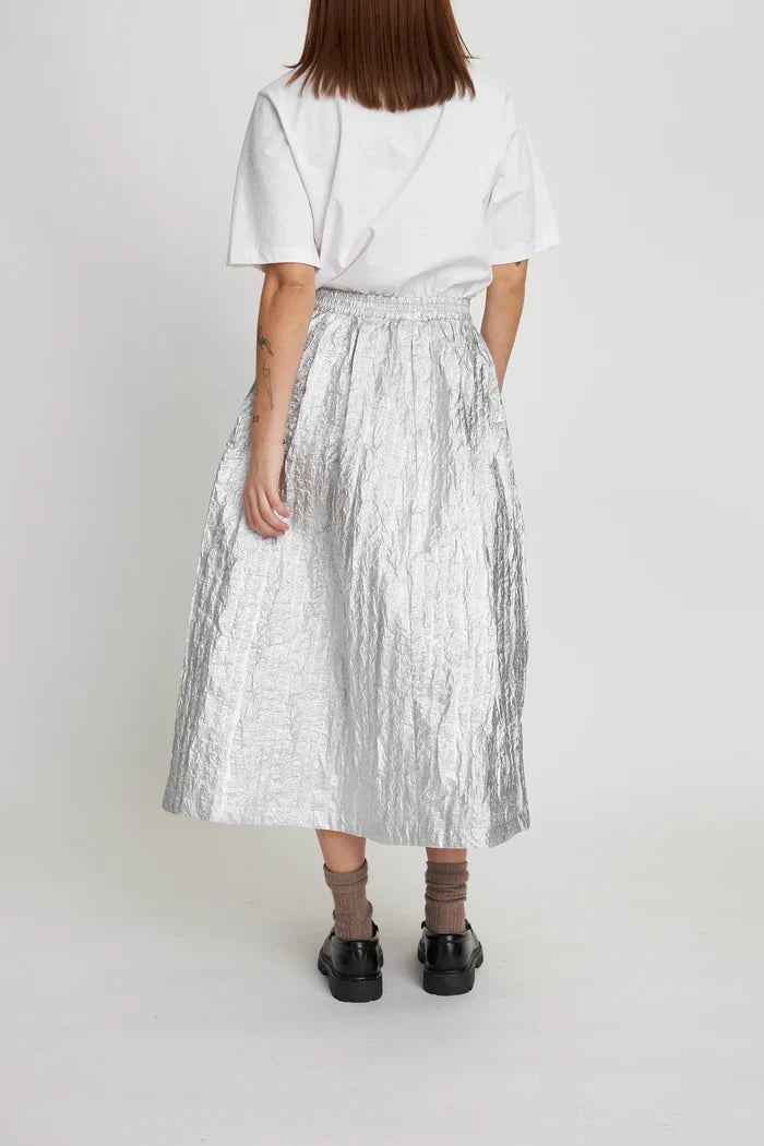 Stella Nova Silver Bomb Pearl Silver Skirt