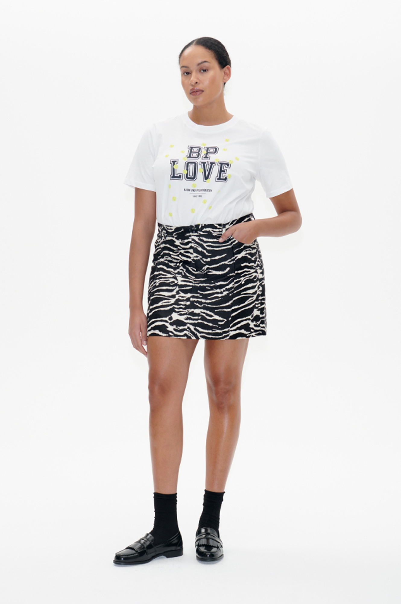 Baum Und Pferdgarten Silie Black Whisper Zebra Skirt